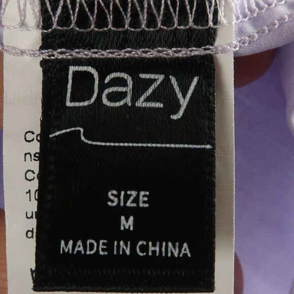 DAZY LIGHT PURPLE LONG SLEEVE BUTTON DOWN COLLARED COTTON SHIRT SIZE MEDIUM - Picture 2 of 6